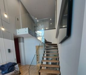 Лестницы - Современная лестница в квартире 